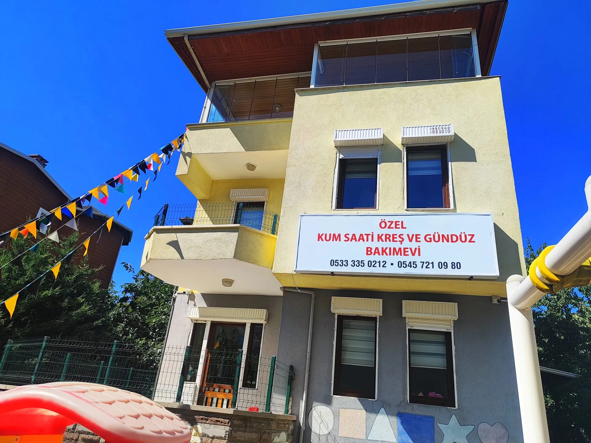 Kum Saati Gündüz Bakımevi kapak fotoğrafı
