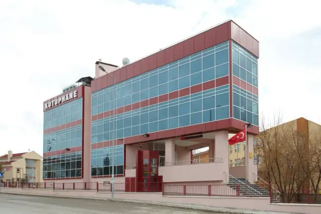 Gölbaşı Hasan Celal Güzel İlçe Halk Kütüphanesi