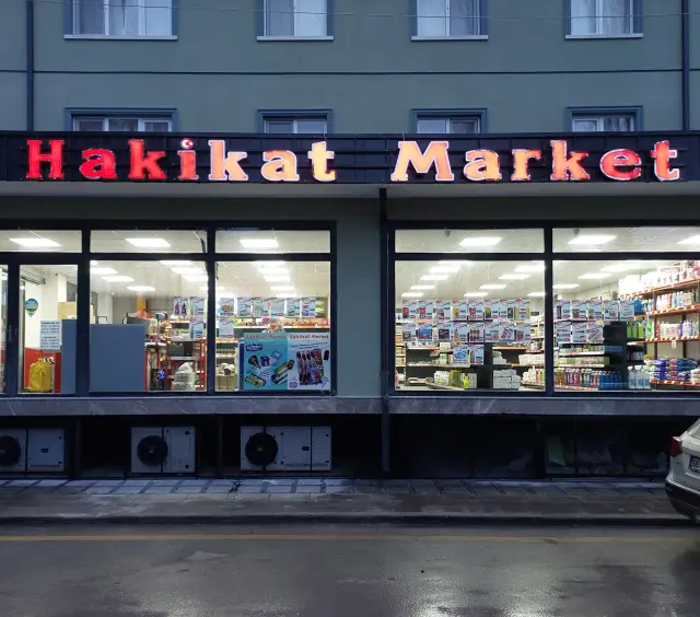 Hakikat Market